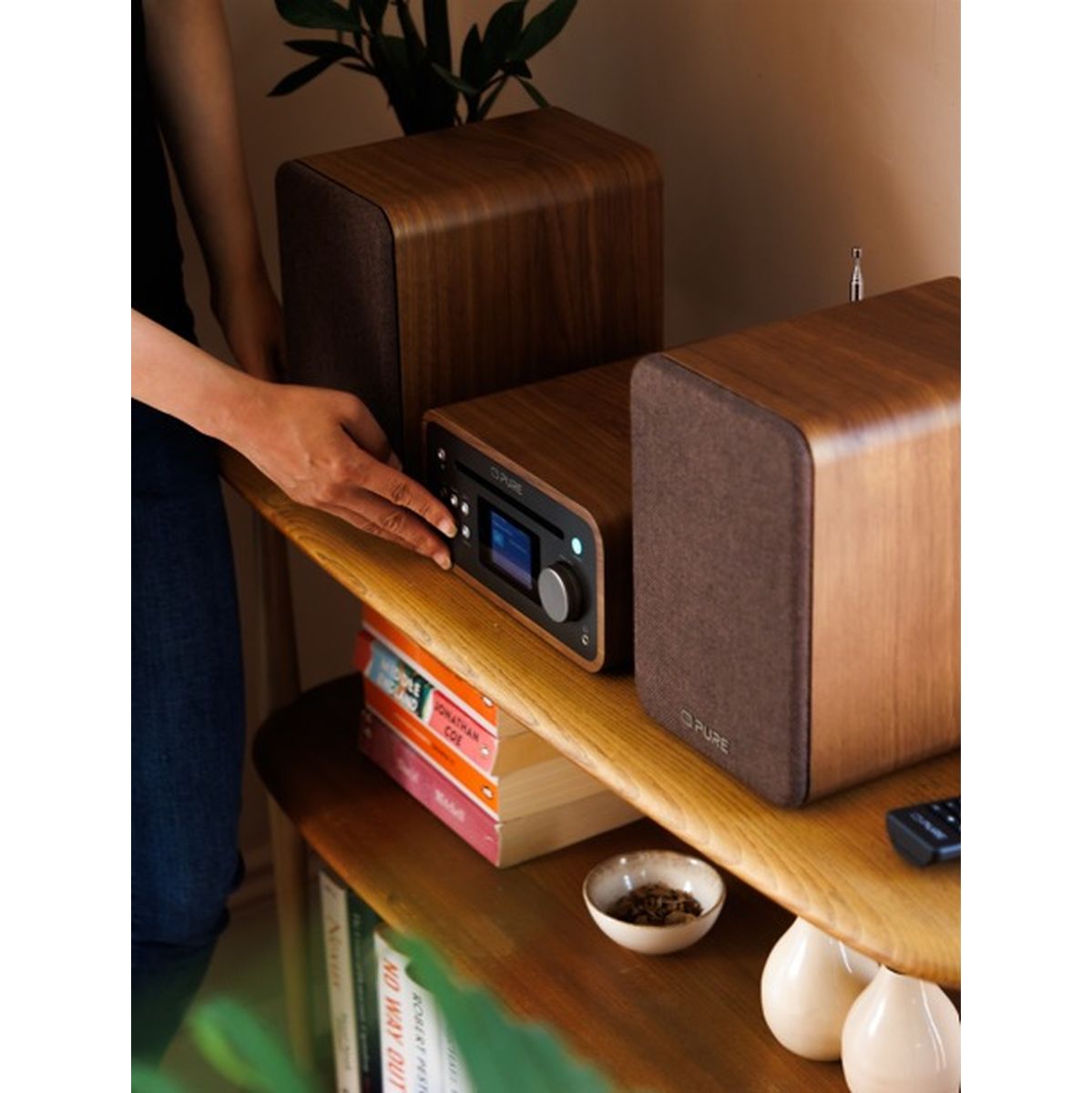 Pure Classic Stereo Mini Bruin/Walnoot