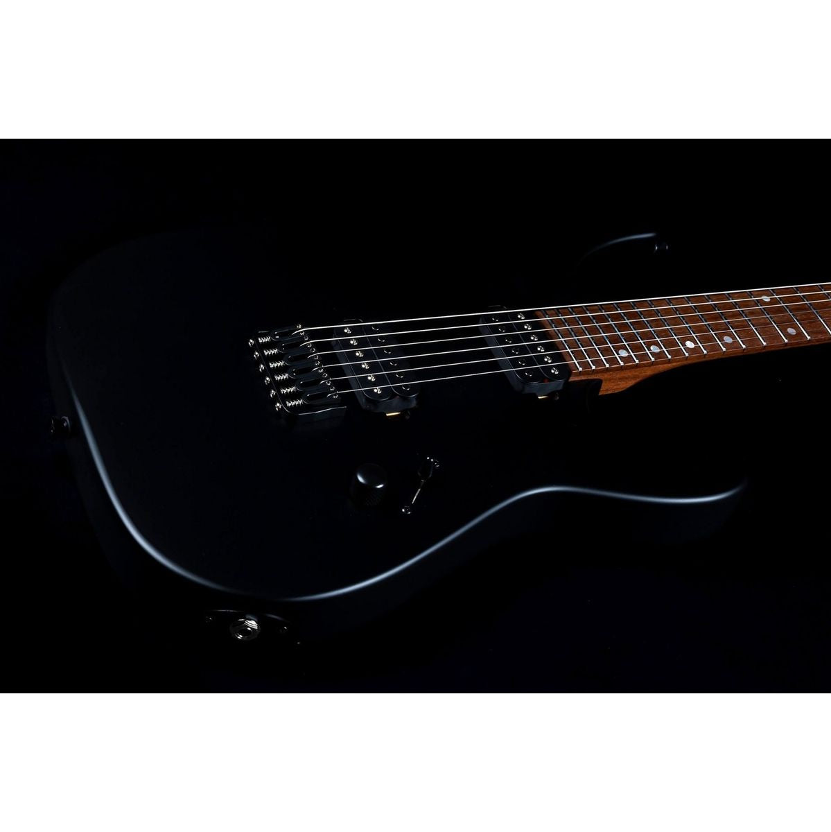 Jet JS-501 BK elektrisch gitaar schuin aanzicht