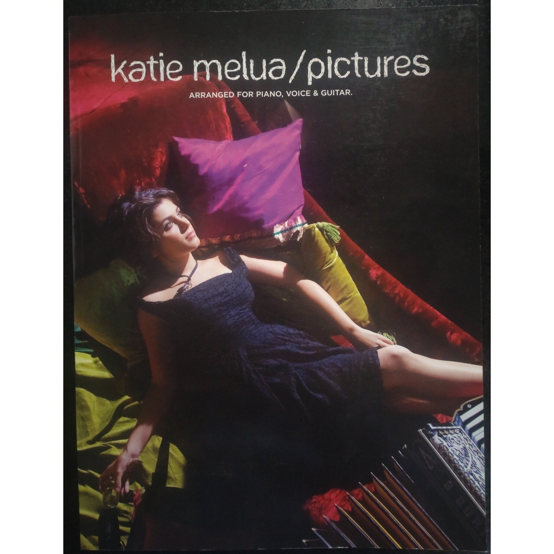 Dramatico Katie Melua - Pictures - Piano, Zang en Gitaar
