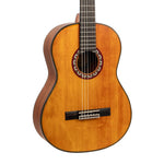 Valencia VC404 klassiek gitaar vooraanzicht body