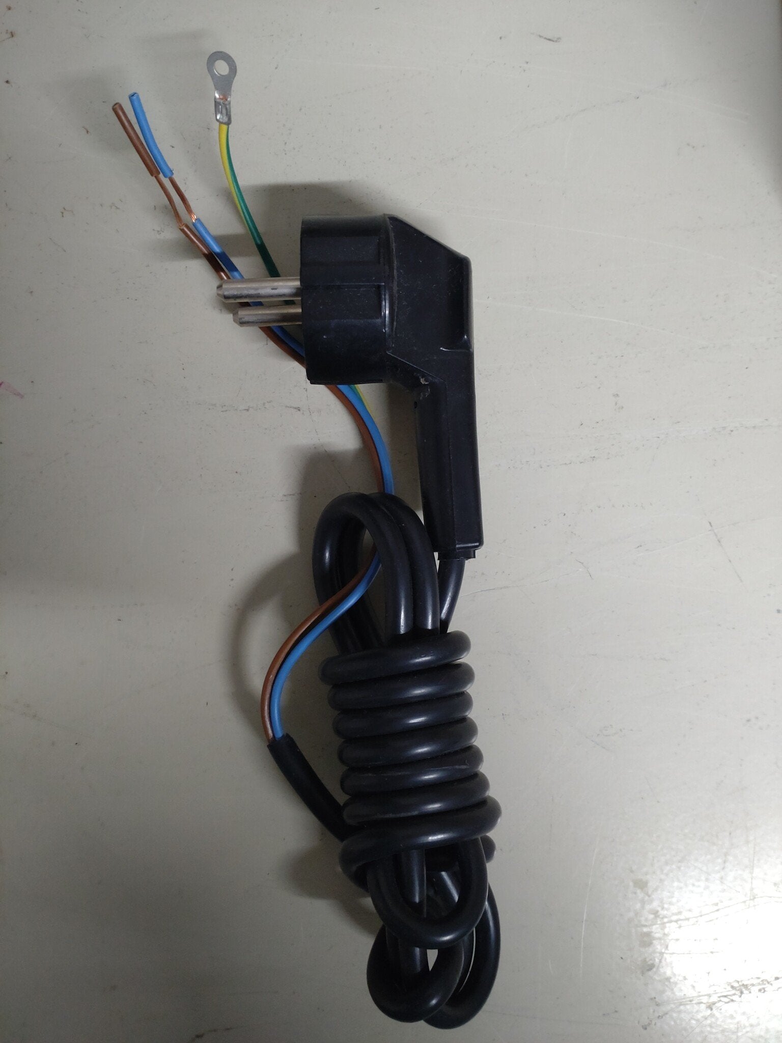 Netsnoer met haakse schuko stekker en open einde