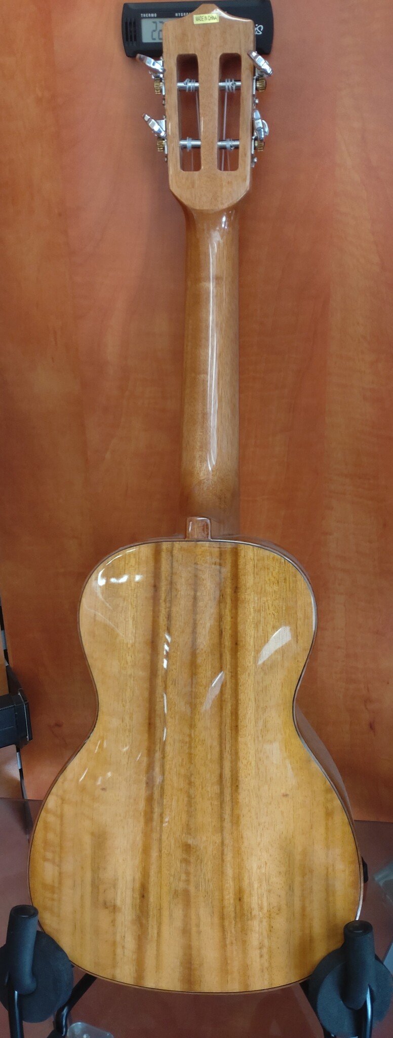 Leho LHUC-CMG Concert ukulele mango