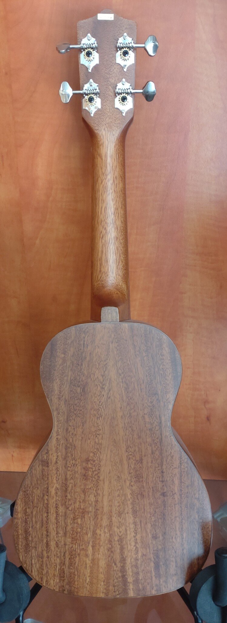 Leho LHUS-ASAK Soprano ukulele - Completely solid Acacia
