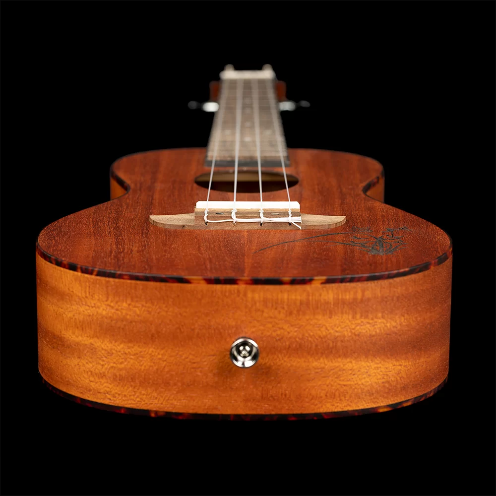 RU5MM concert ukelele
